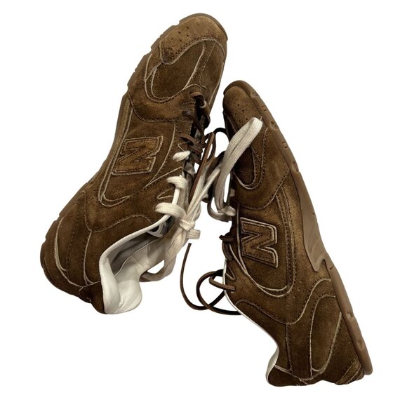 New Balance x Miu Miu 530 SL Suede Sneakers in Cinnamon - Picture 9 of 11